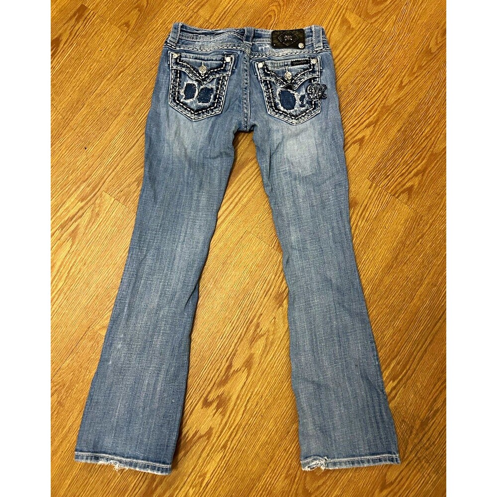 Miss Me Women's Bootcut Jeans Light Wash Blue Embroidered Pockets Size 26